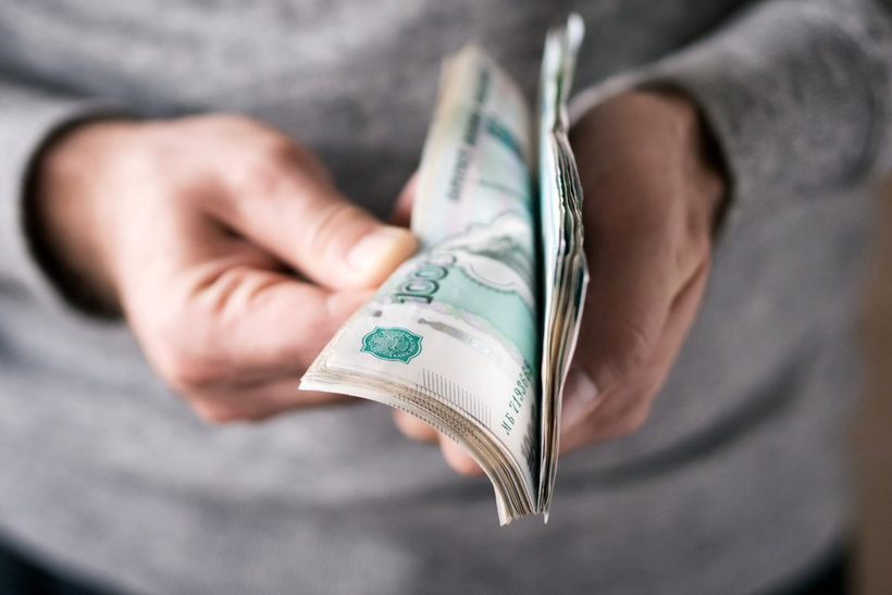 Расплата по чужим долгам: жители Улан-Удэ подверглись странным взысканиям